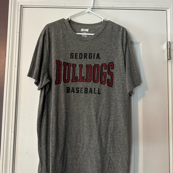 Men’s size large Georgia Bulldogs Baseball t-shirt bought from American Eagle - Picture 2 of 2